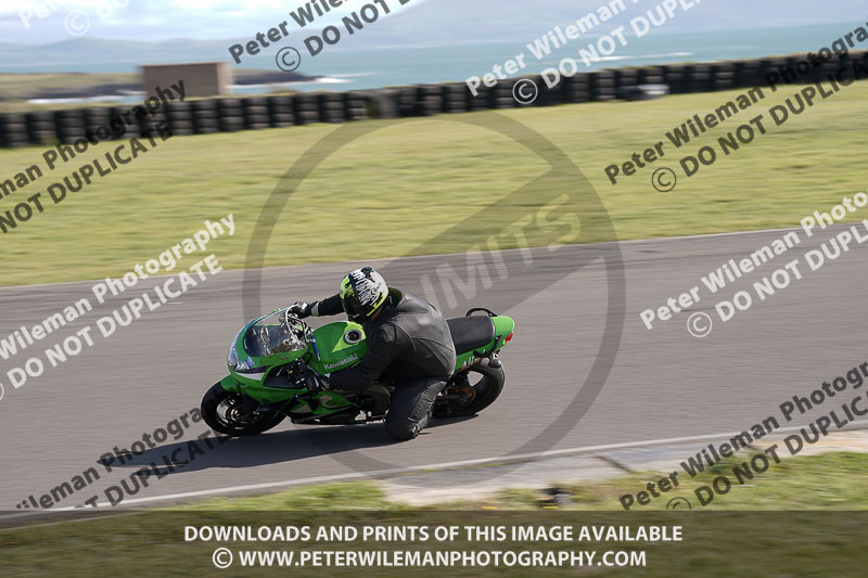 anglesey no limits trackday;anglesey photographs;anglesey trackday photographs;enduro digital images;event digital images;eventdigitalimages;no limits trackdays;peter wileman photography;racing digital images;trac mon;trackday digital images;trackday photos;ty croes